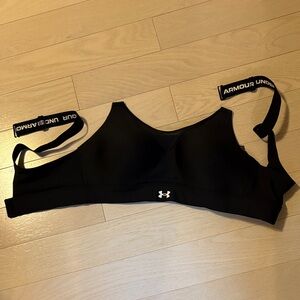 Under Armour Women's Black Sports Bra with Logo Straps